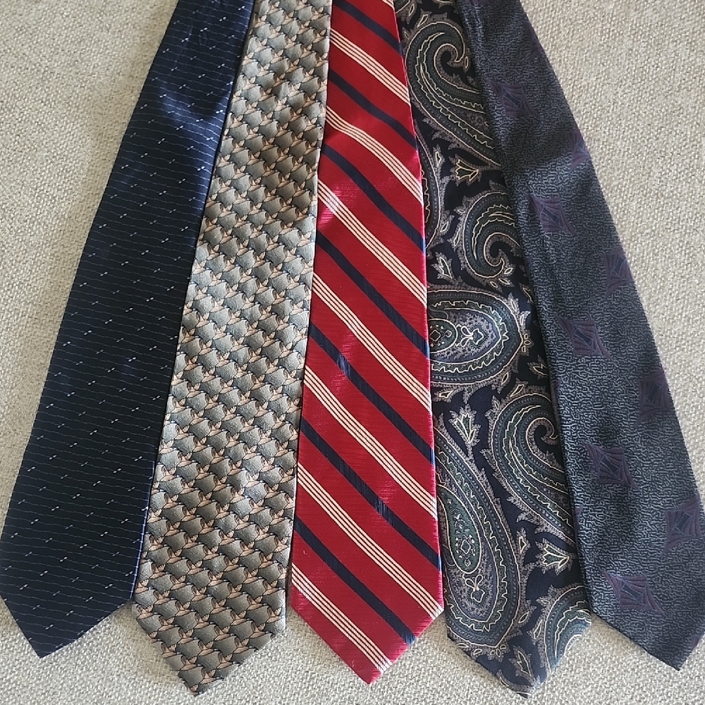 Elegant Men's Tie Collection - Assorted Colors